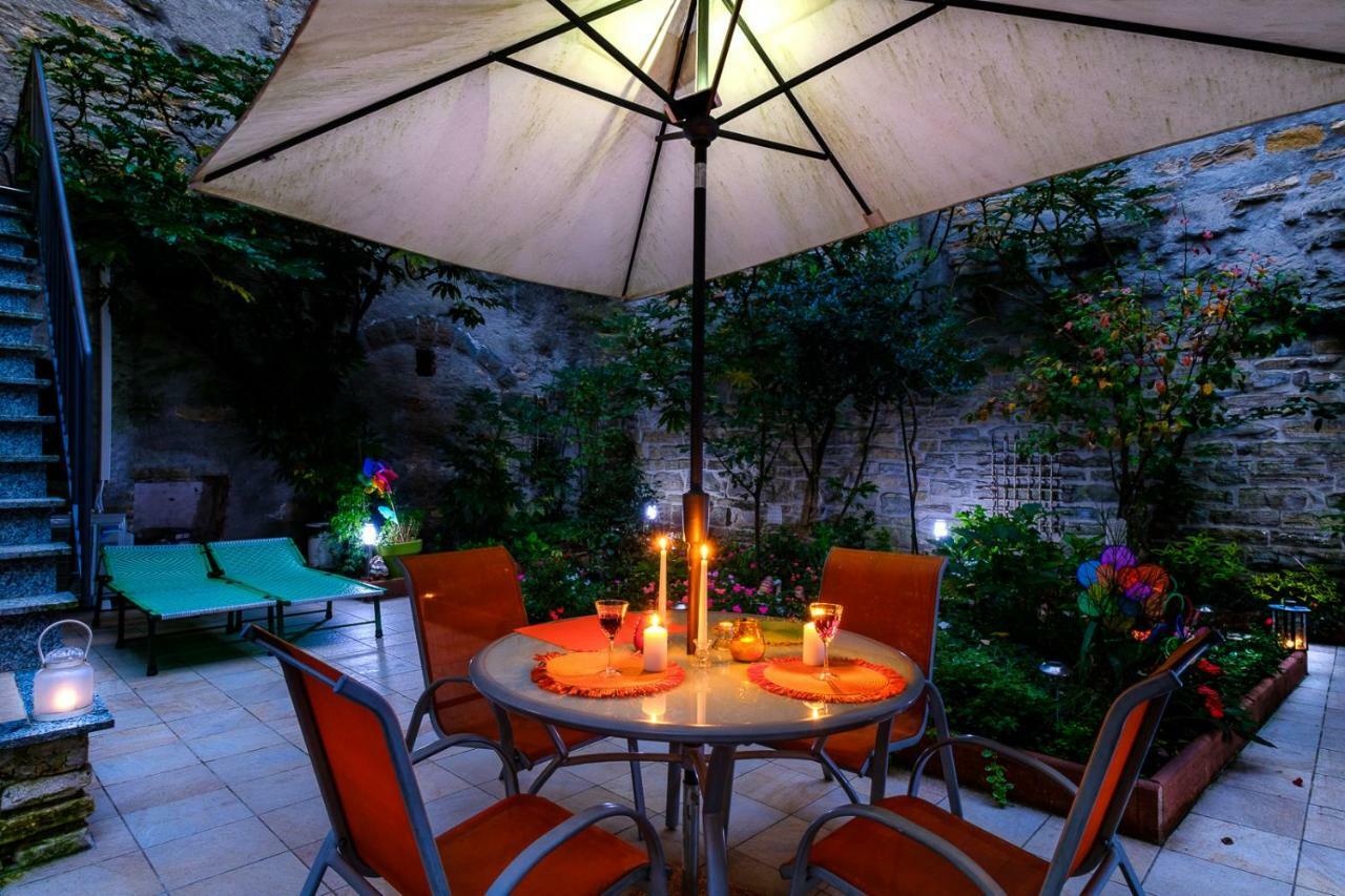 Porta Dipinta House Alta Apartment